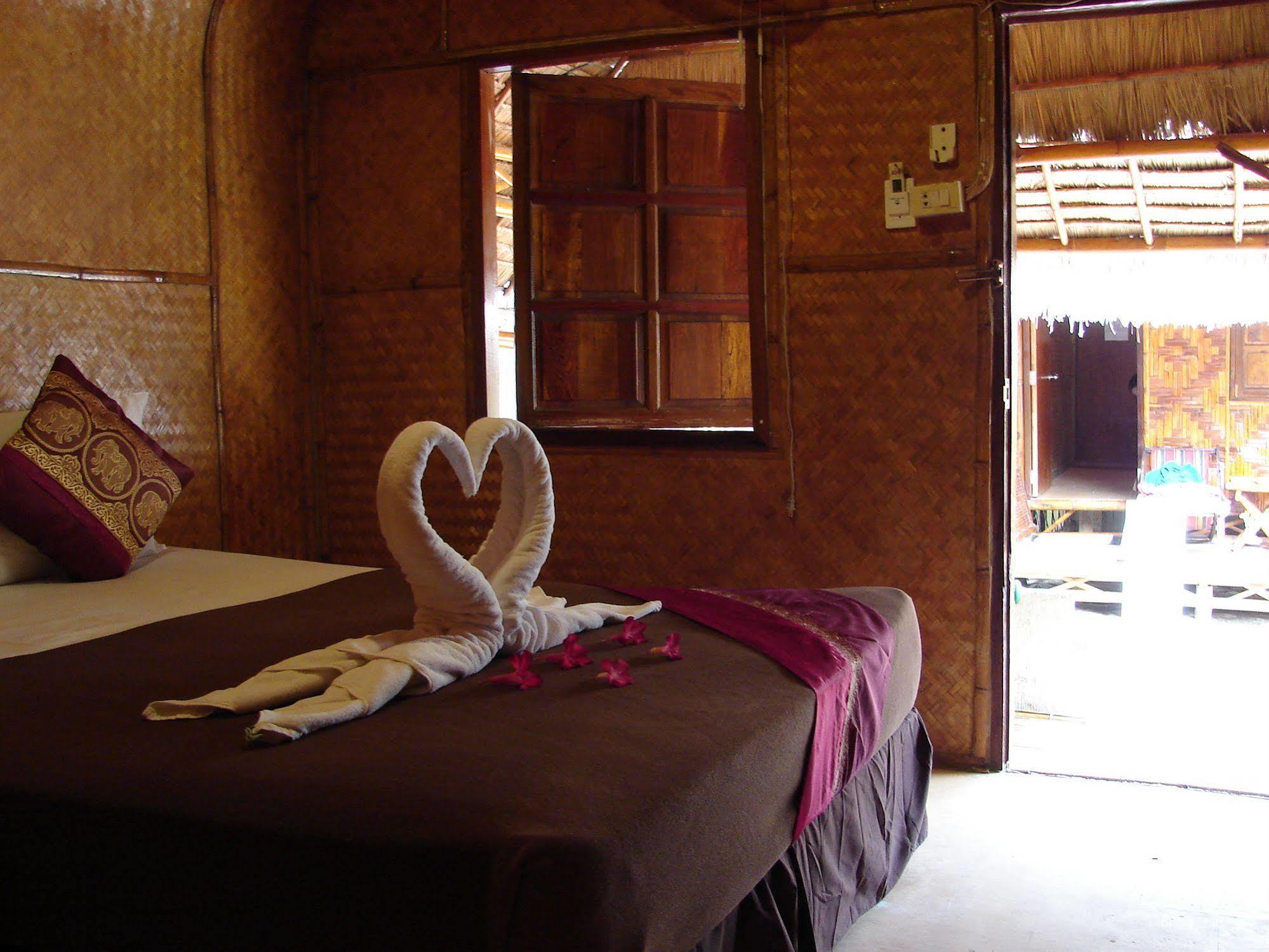 Phi Phi Twin Palms Bungalow Dış mekan fotoğraf